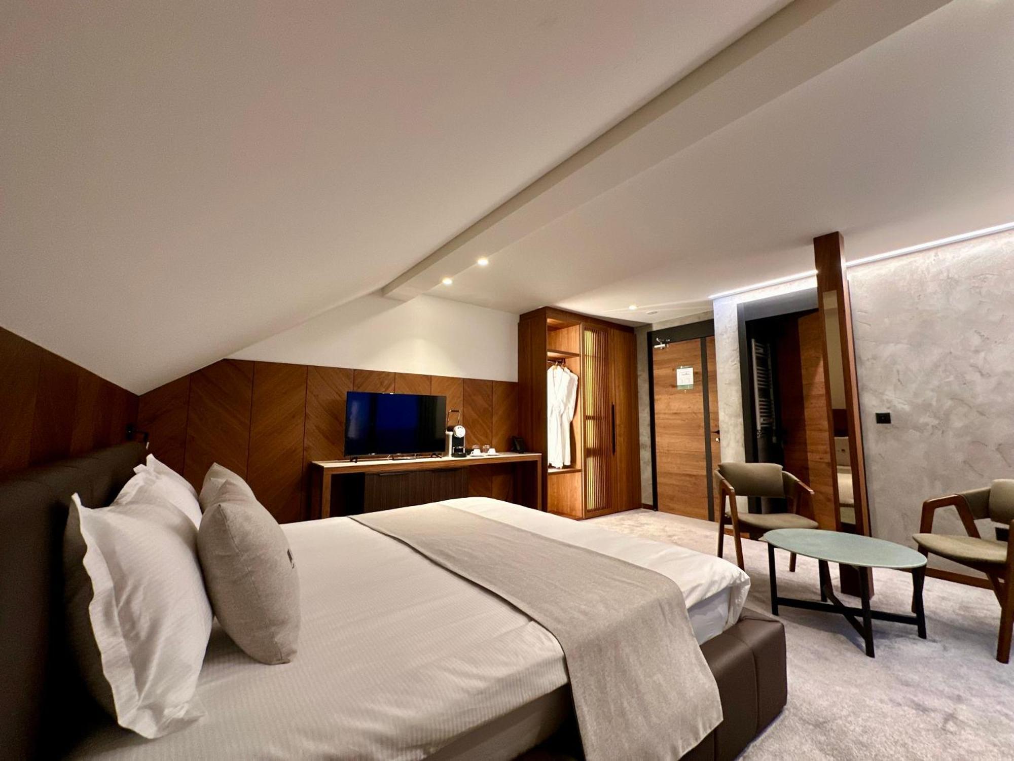 Hotel Restaurant & Spa Les Planets Les Rasses المظهر الخارجي الصورة